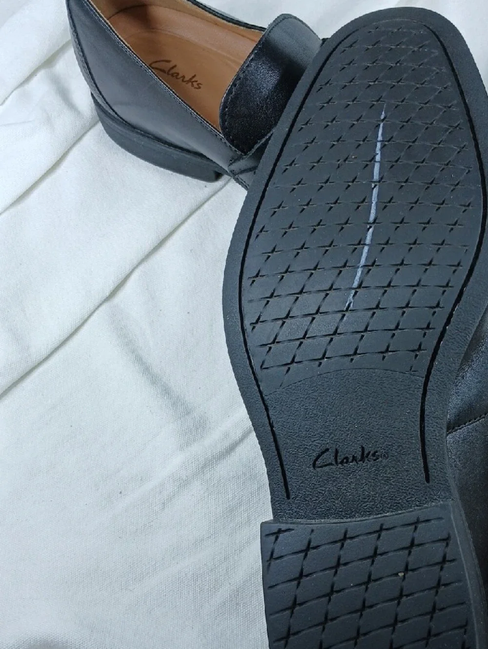 Clarks Men's Black Leather Slip-On Bit Loafers